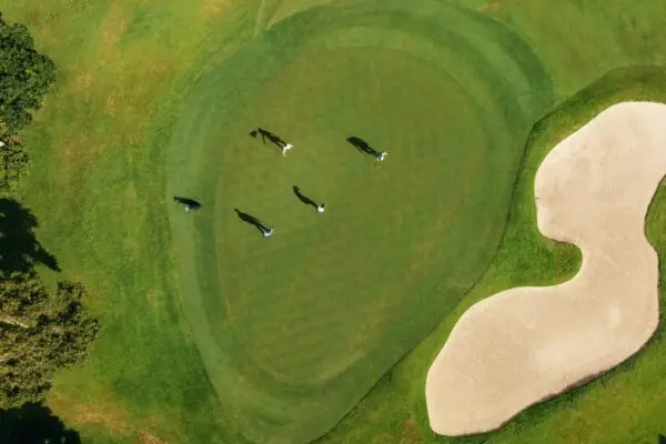Golf course silica sand for bunkers and topdressing