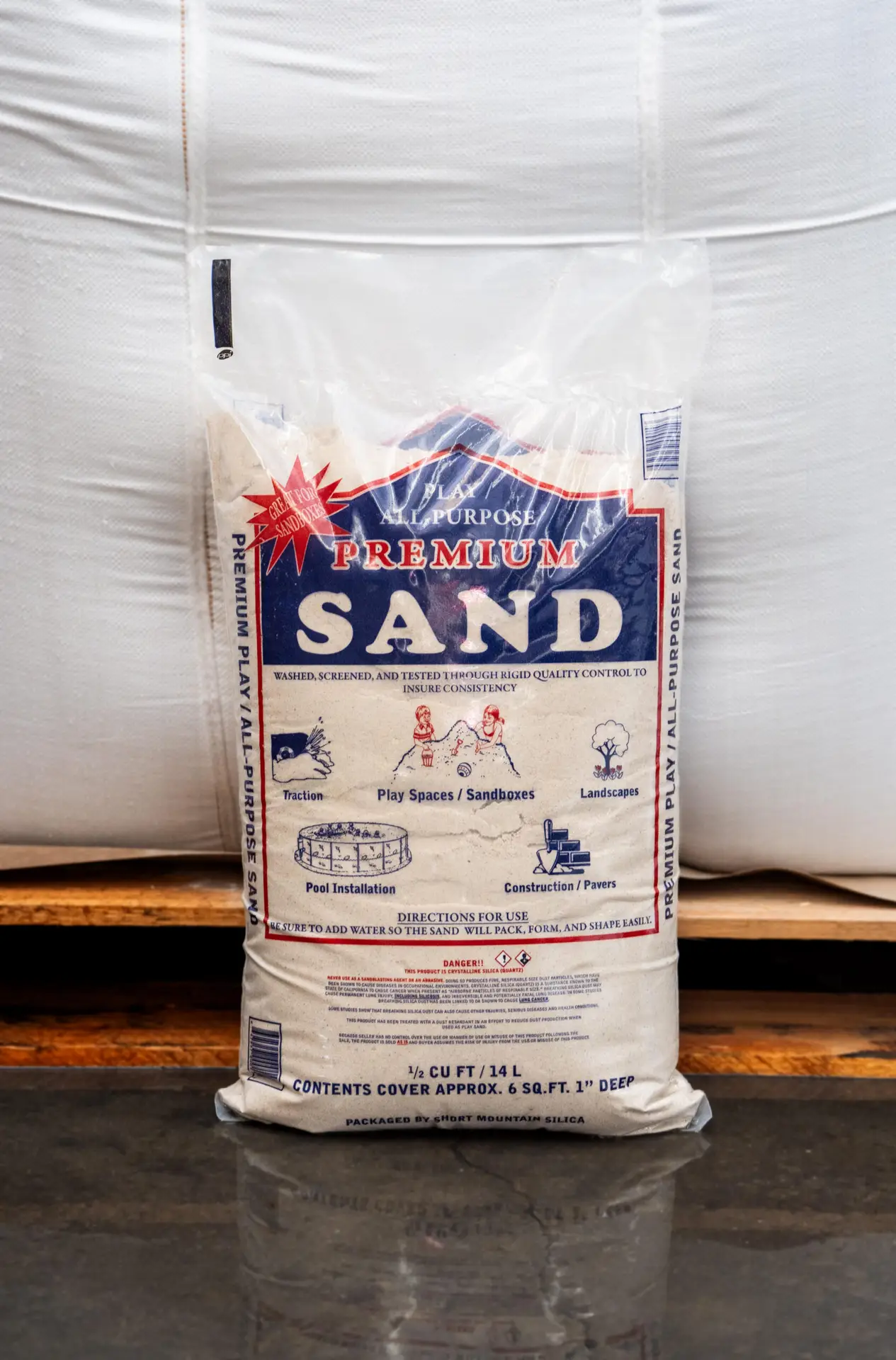Washed play sand for playgrounds and sandboxes